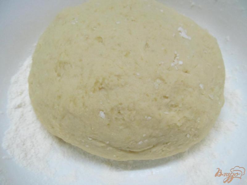 Фото приготовление рецепта: Пирожки из картофельного теста с начинкой из мяса шаг №2