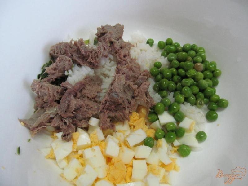 Фото приготовление рецепта: Салат с языком и рисом шаг №2
