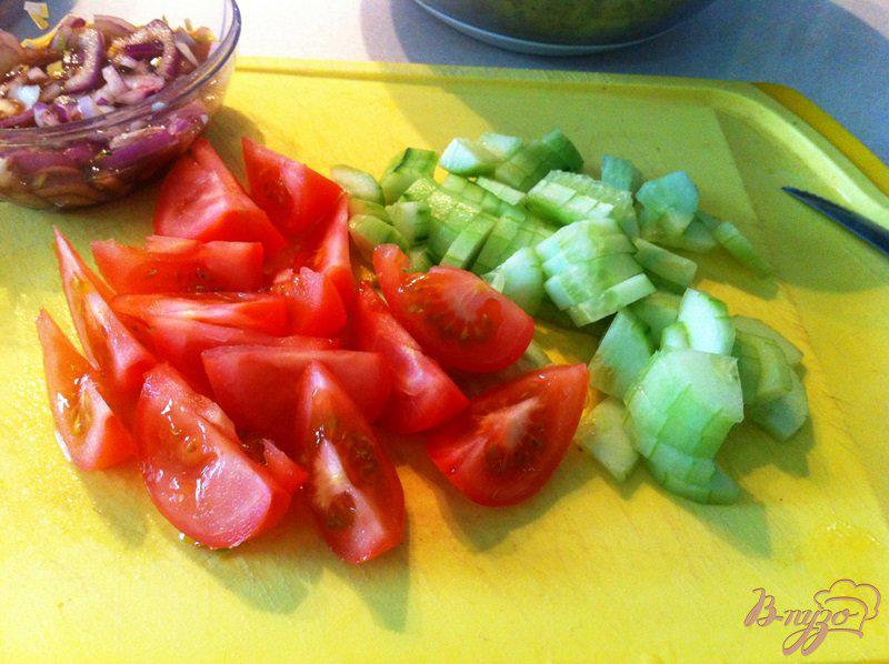 Фото приготовление рецепта: Салат овощной, освежающий шаг №4