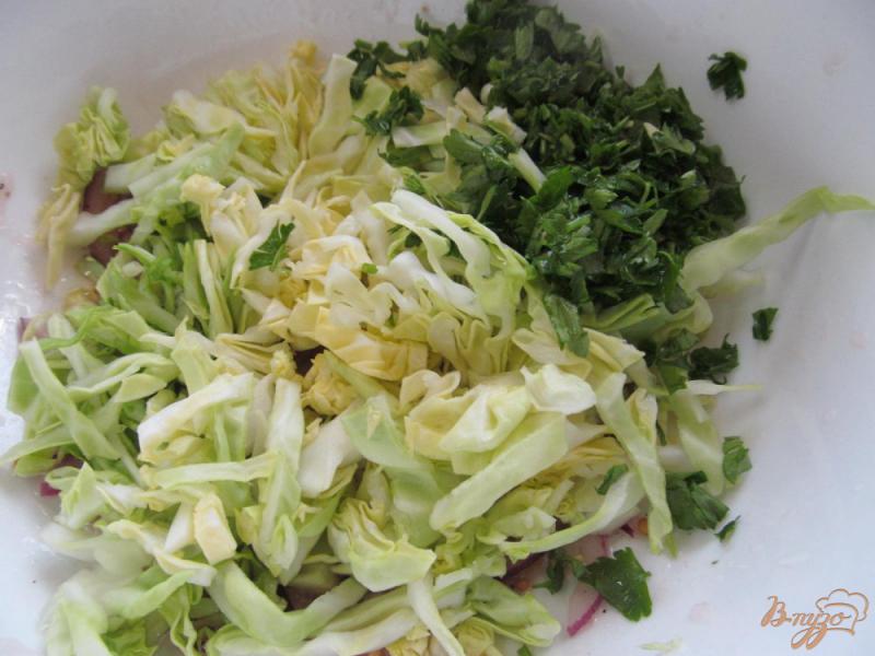Фото приготовление рецепта: Зеленый салат под соусом из шампанского шаг №4