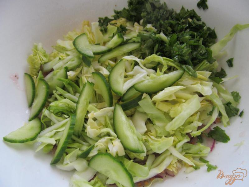 Фото приготовление рецепта: Зеленый салат под соусом из шампанского шаг №5