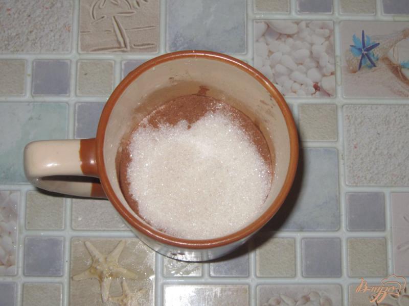 Фото приготовление рецепта: Какао для взрослых с коньяком и мороженым шаг №2