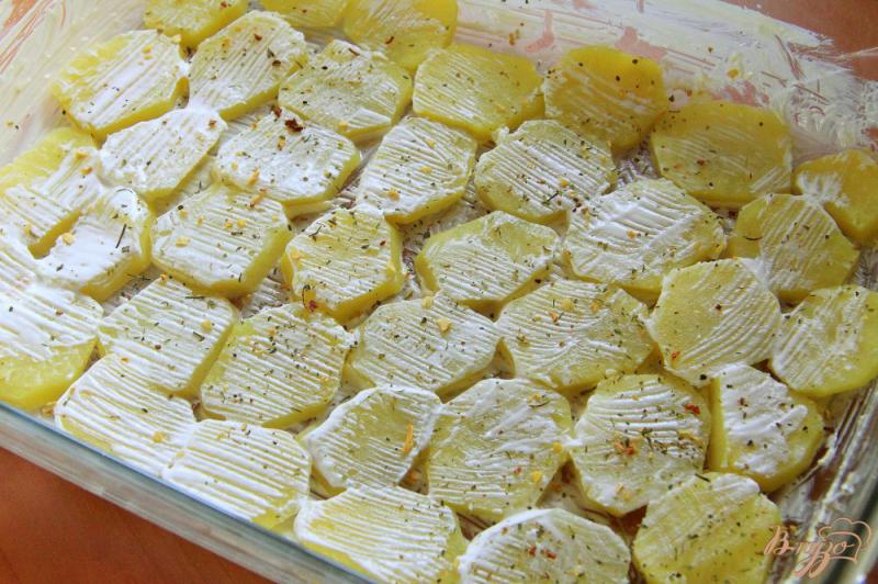 Фото приготовление рецепта: Картофель, запеченный кружками шаг №3
