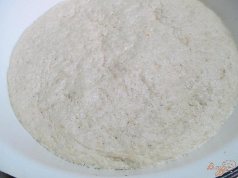 Фото приготовление рецепта: Хлеб с гречневой мукой шаг №4