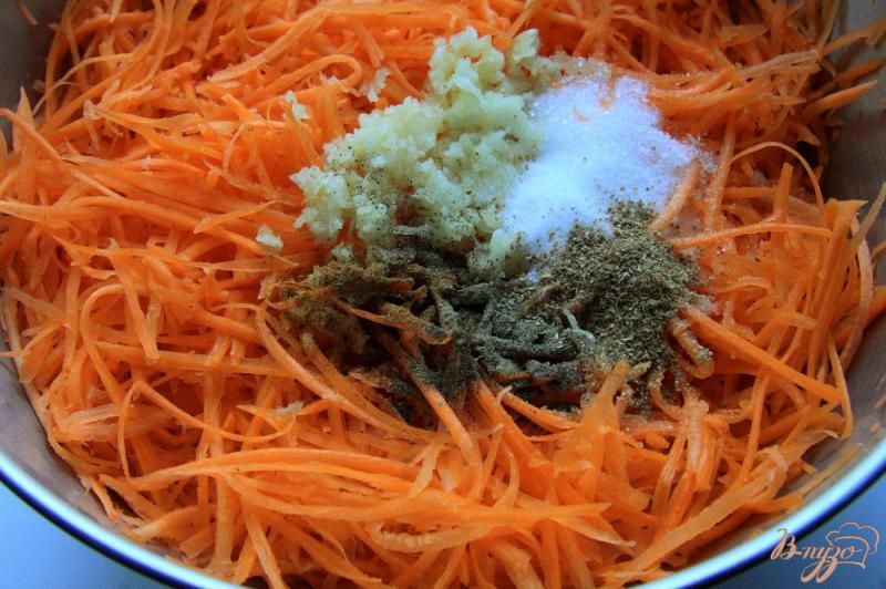 Фото приготовление рецепта: Морковь по-корейски шаг №3