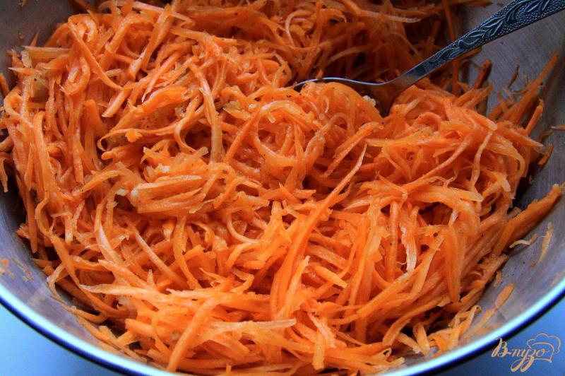Фото приготовление рецепта: Морковь по-корейски шаг №4