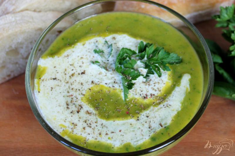 Фото приготовление рецепта: Суп пюре со шпинатом и сливками шаг №7