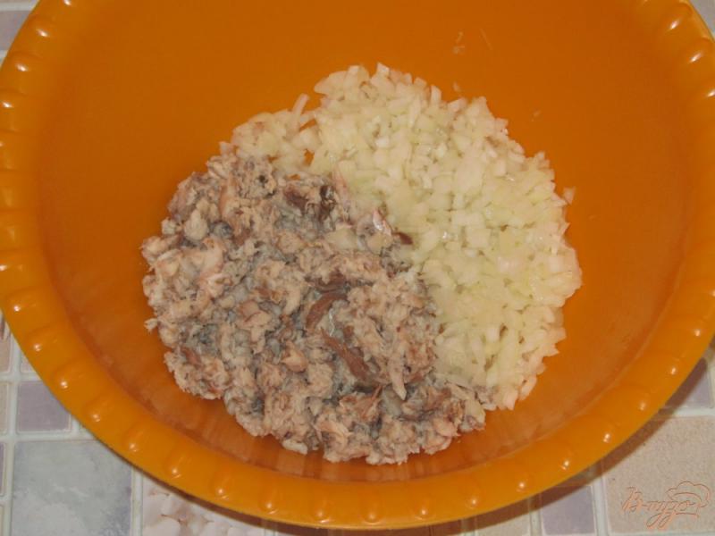Фото приготовление рецепта: Котлеты «Нежные» из сазана с сыром шаг №4
