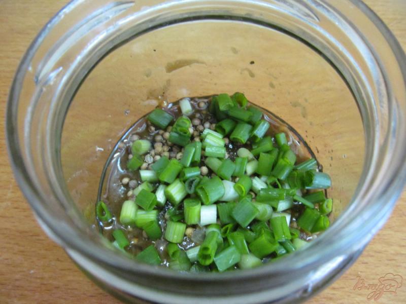 Фото приготовление рецепта: Капустный салат с редисом шаг №3