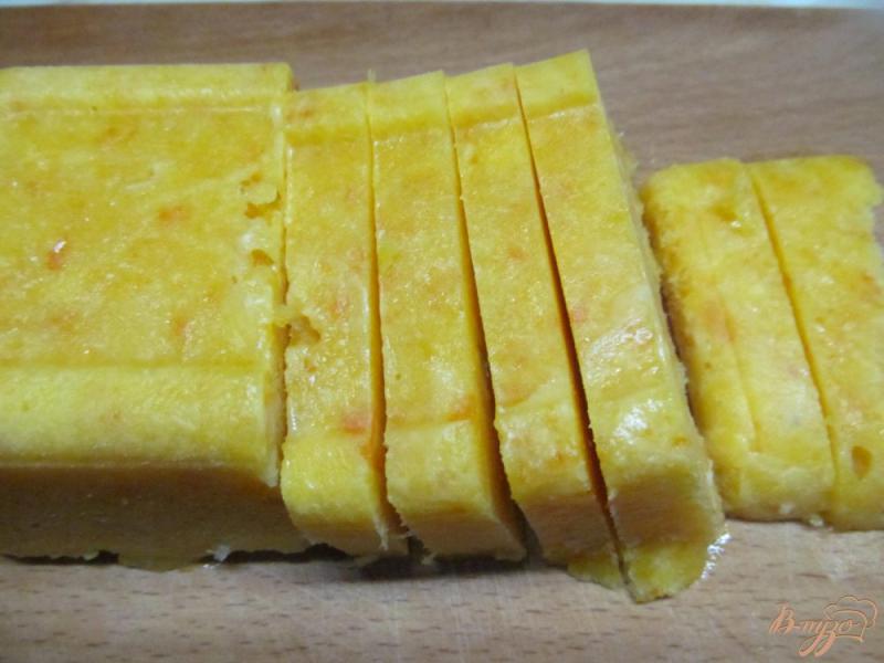 Фото приготовление рецепта: Тыквенные булочки с апельсином шаг №3