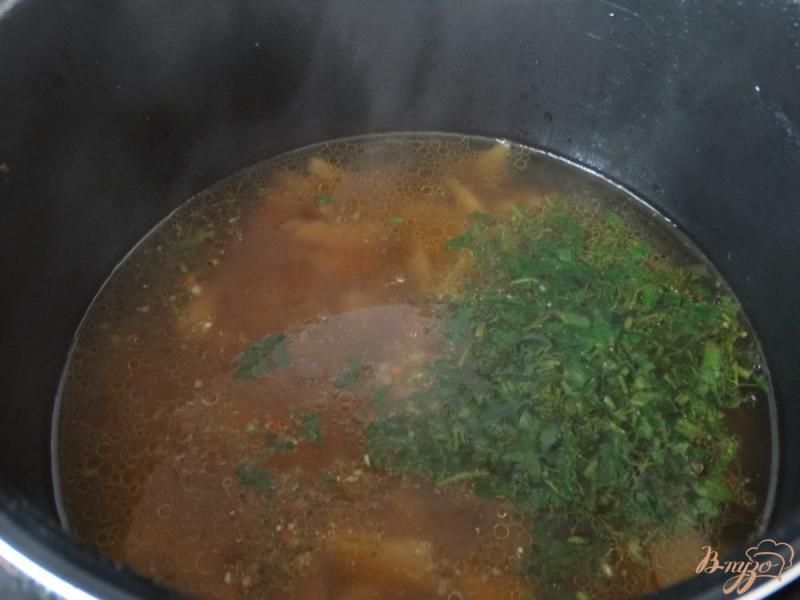 Фото приготовление рецепта: Суп грибной с вешенками шаг №7