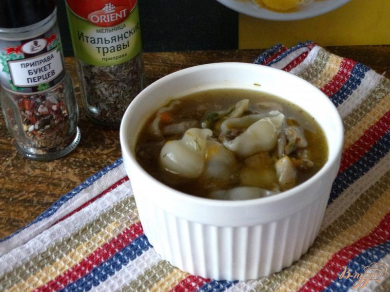 Фото приготовление рецепта: Суп грибной с вешенками шаг №8