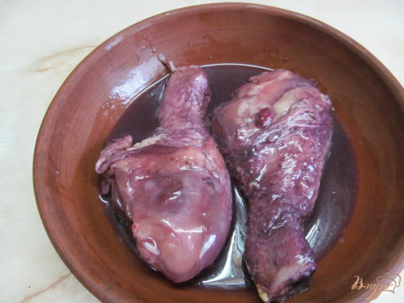 Фото приготовление рецепта: Курица в вине - рагу в мультиварке шаг №1