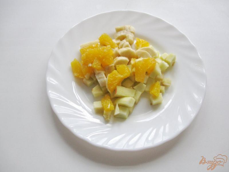 Фото приготовление рецепта: Молочный десерт с фруктами шаг №6