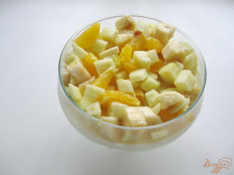 Фото приготовление рецепта: Молочный десерт с фруктами шаг №7