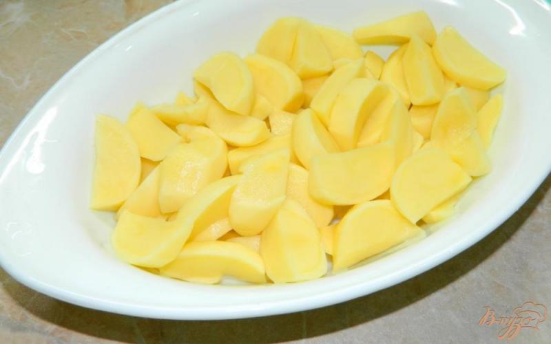 Фото приготовление рецепта: Картофель запеченный в омлете шаг №1