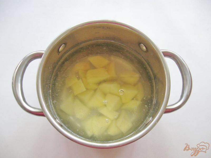 Фото приготовление рецепта: Гречневый суп с сосисками шаг №1
