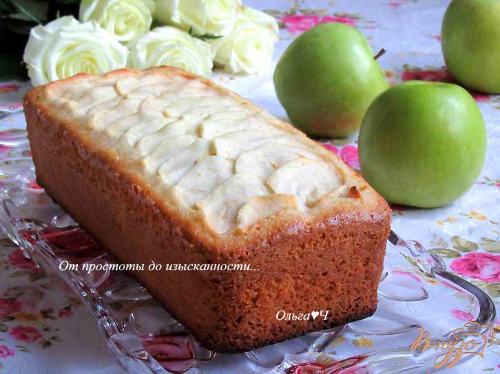 Фото приготовление рецепта: Яблочный манный пирог шаг №6