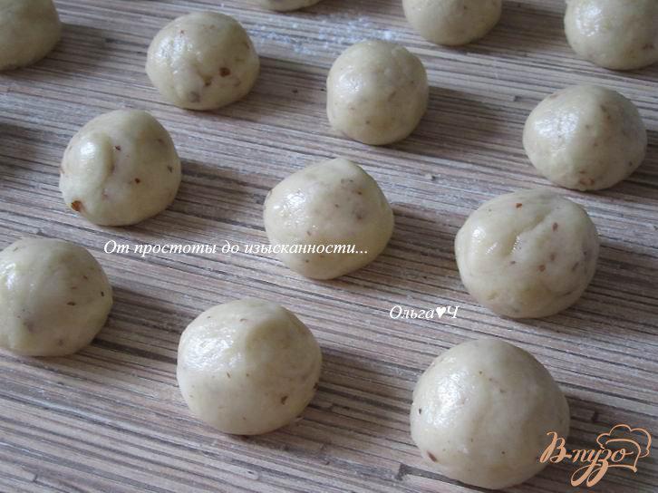 Фото приготовление рецепта: Яблочно-ореховое печенье шаг №5