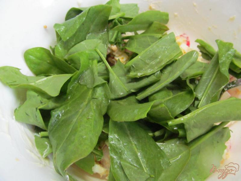 Фото приготовление рецепта: Картофельный салат с редисом щавелем шаг №3