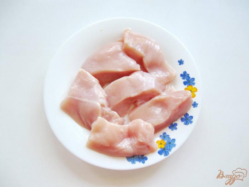 Фото приготовление рецепта: Куриное филе запеченное в сухарях шаг №1