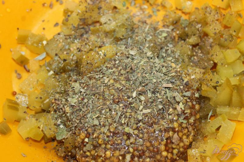 Фото приготовление рецепта: Соус из соленых огурцов и горчицы в зернах шаг №2