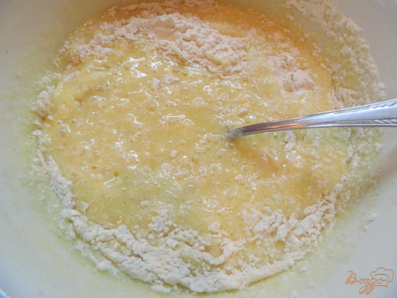 Фото приготовление рецепта: Торт с лимонной прослойкой и творожным кремом шаг №2