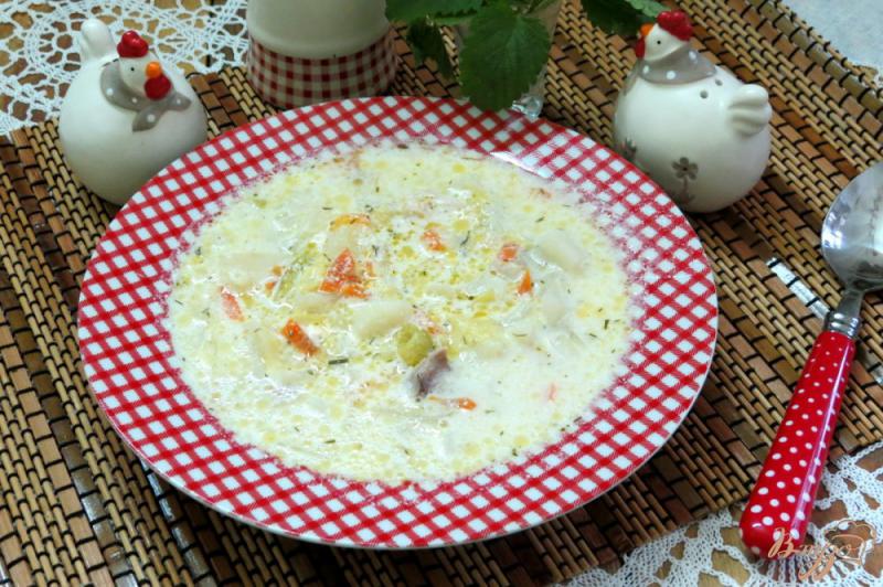 Фото приготовление рецепта: Суп с плавлеными сырками и молодой капустой шаг №7