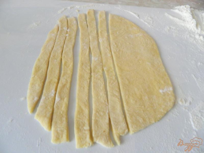 Фото приготовление рецепта: Восточная сладость с медовым сиропом шаг №4