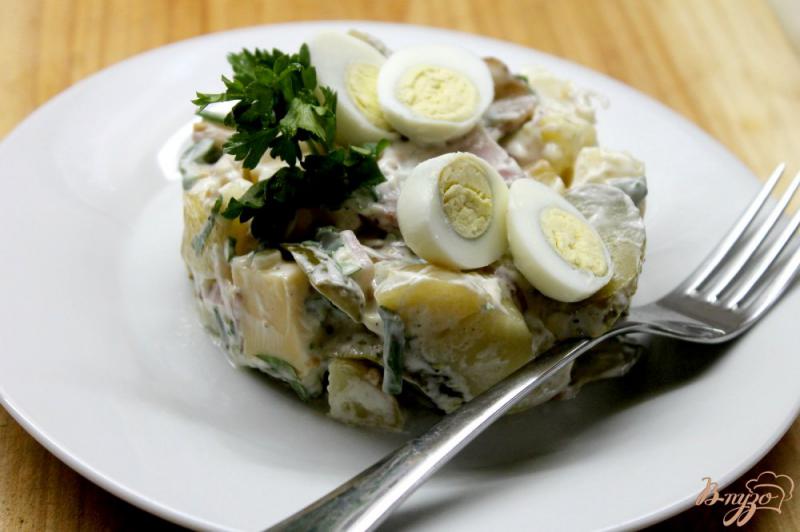 Фото приготовление рецепта: Картофельный салат с беконом и сыром шаг №5