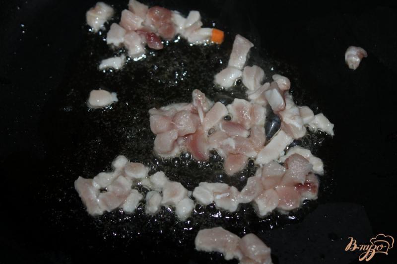 Фото приготовление рецепта: Сливочный суп со свининой шаг №1