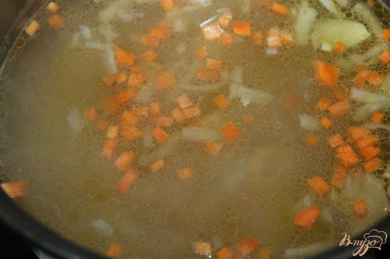 Фото приготовление рецепта: Сливочный суп со свининой шаг №3
