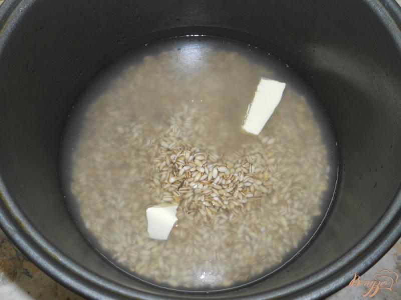 Фото приготовление рецепта: Перловая каша со сливочным маслом в мультиварке шаг №2