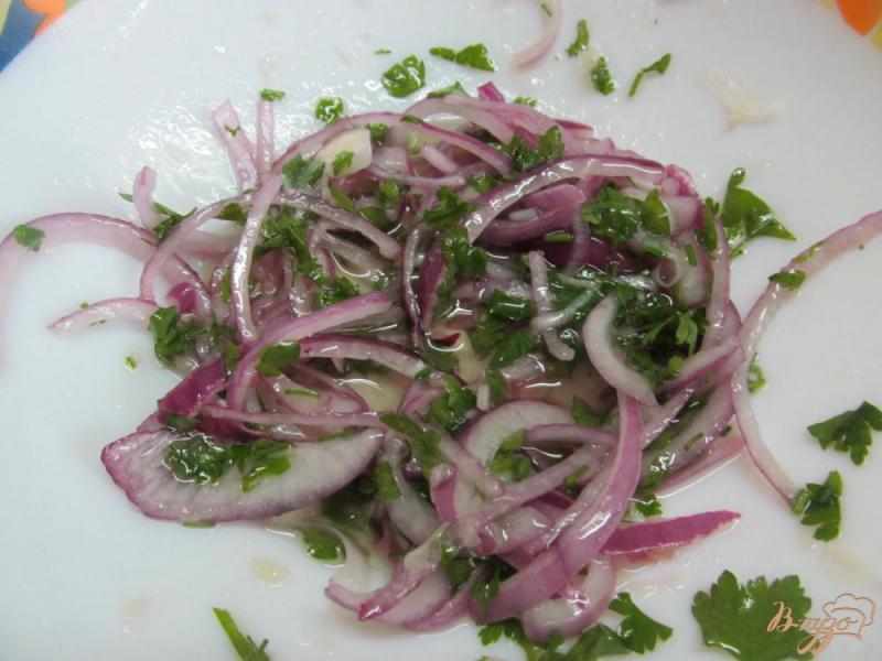 Фото приготовление рецепта: Салат из помидора под сыром с плесенью шаг №1