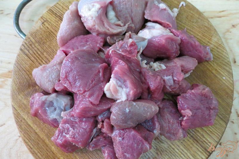 Фото приготовление рецепта: Мясо в соусе по-деревенски шаг №1