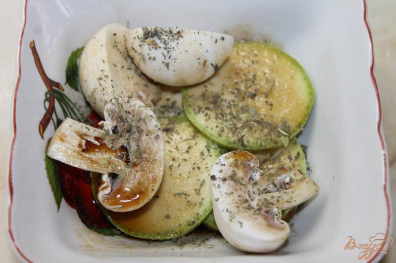 Фото приготовление рецепта: Теплый салат с булгуром и овощами гриль шаг №2