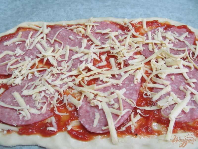 Фото приготовление рецепта: Пицца с тыквой и сыром с плесенью шаг №6