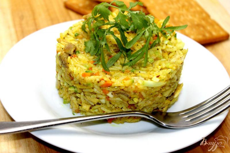 Фото приготовление рецепта: Рис с кабачками и куриным мясом шаг №7