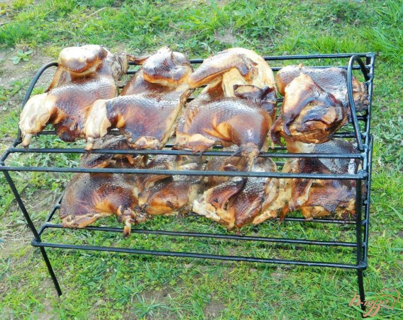 Фото приготовление рецепта: Копченая курица шаг №7