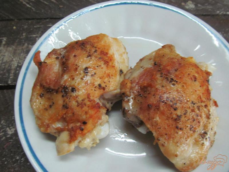 Фото приготовление рецепта: «Весенняя курица» в овощах шаг №2