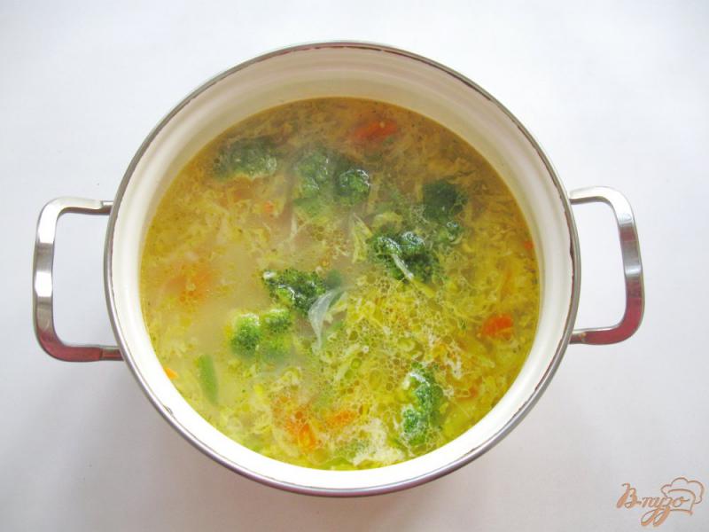Фото приготовление рецепта: Овощной суп с брокколи шаг №6