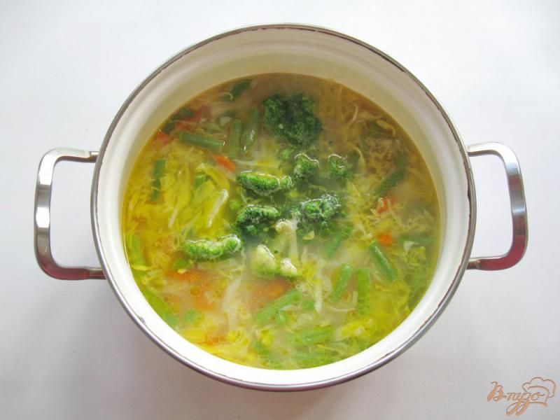 Фото приготовление рецепта: Овощной суп с брокколи шаг №5