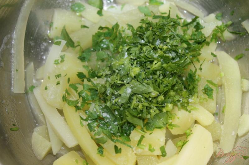 Фото приготовление рецепта: Гарнир из картофельного пюре с зеленью и сливочным сыром шаг №3