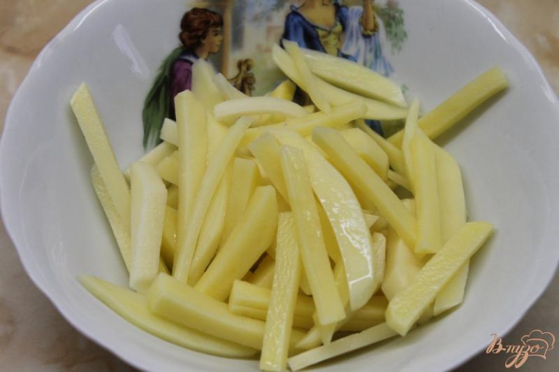 Фото приготовление рецепта: Гарнир из картофельного пюре с зеленью и сливочным сыром шаг №1