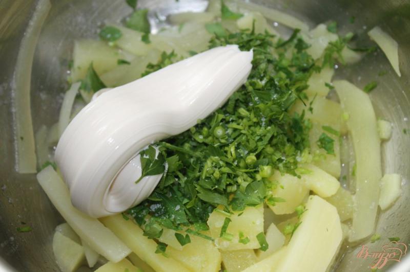 Фото приготовление рецепта: Гарнир из картофельного пюре с зеленью и сливочным сыром шаг №4