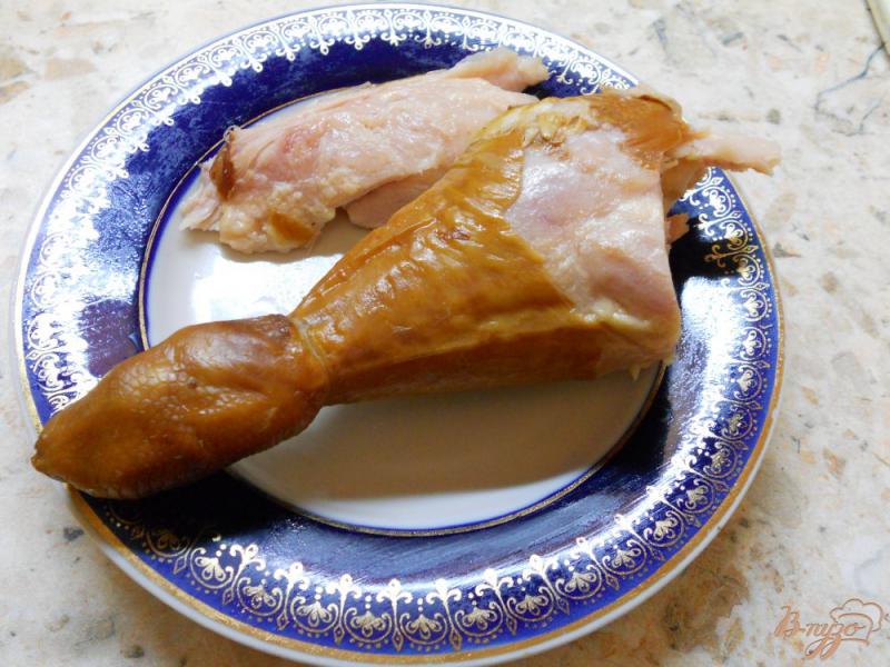 Фото приготовление рецепта: Макароны со свиным сердцем и копченой курицей шаг №3