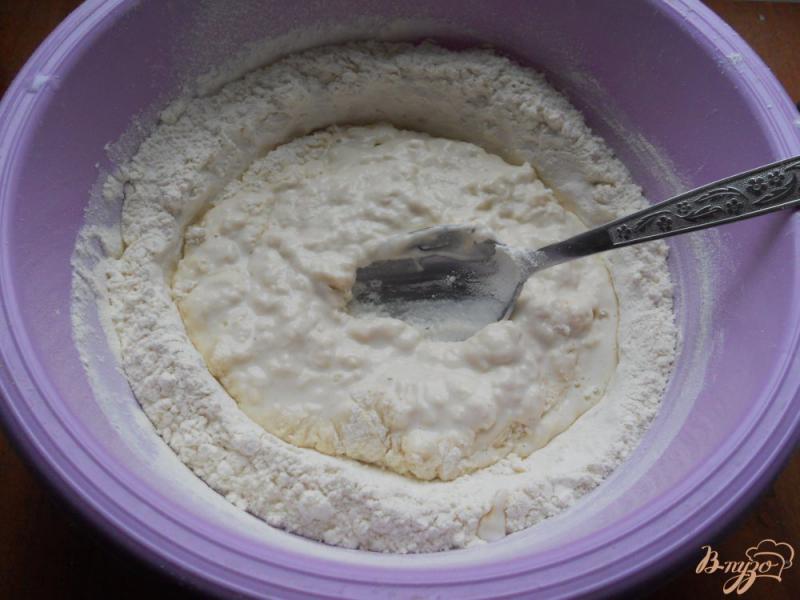 Фото приготовление рецепта: Пирожки с картофелем на кефирно-дрожжевом тесте шаг №1