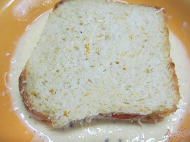 Фото приготовление рецепта: Горячий запаянный бутерброд шаг №4
