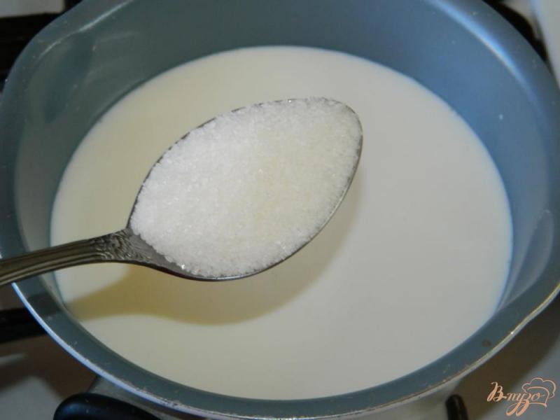 Фото приготовление рецепта: Молочный суп с лапшой шаг №2