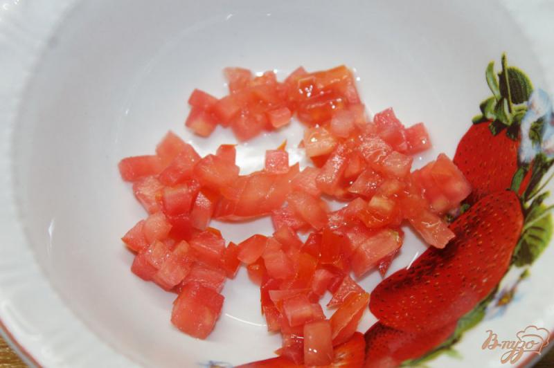 Фото приготовление рецепта: Весенний салат с кабачками гриль под томатной заправкой шаг №3
